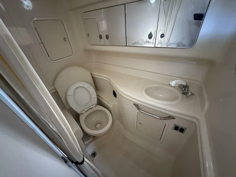 Slide: The Image of Sea Ray 320 Sundancer 2005 - 5071708