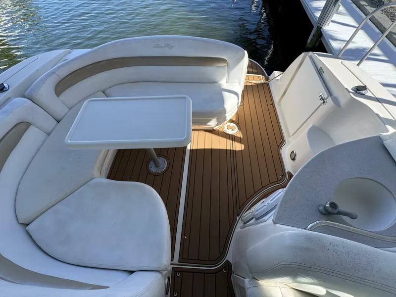 Slide: The Image of Sea Ray 320 Sundancer 2005 - 5071717