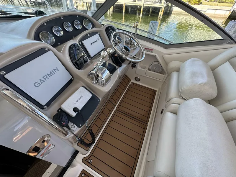 Slide: The Image of Sea Ray 320 Sundancer 2005 - 5071715