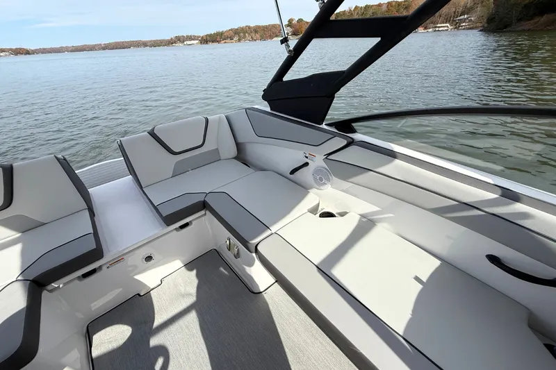 Slide: The Image of Yamaha AR220 2026 - 13