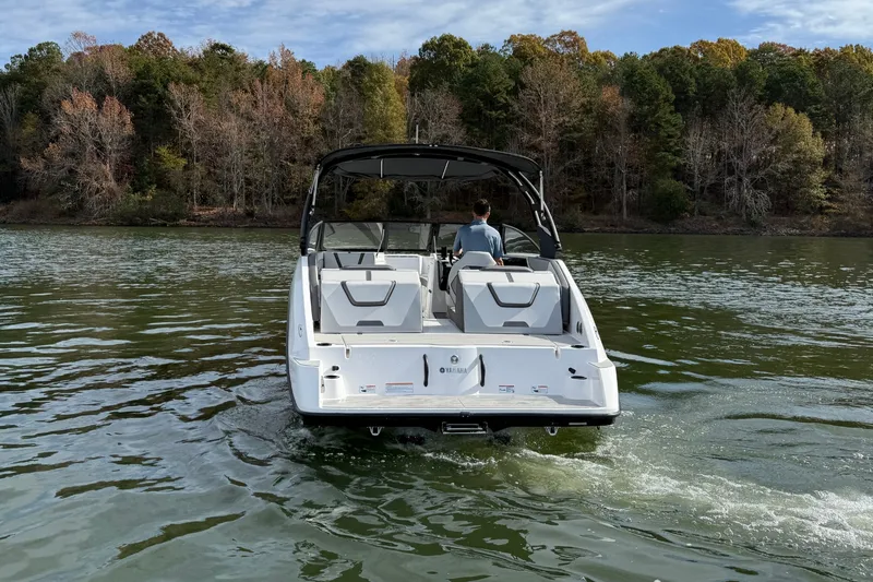 Slide: The Image of Yamaha AR220 2026 - 2