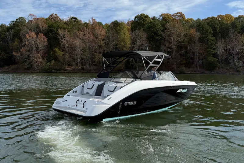 Slide: The Image of Yamaha AR220 2026 - 3