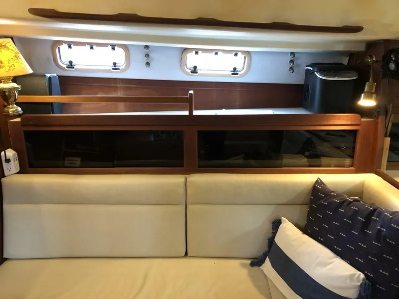 Slide: The Image of Catalina Morgan Classic 41 1988 - 5075336