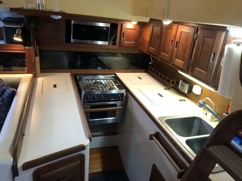 Slide: The Image of Catalina Morgan Classic 41 1988 - 5075338