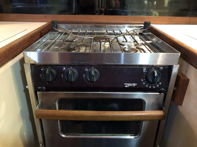 Slide: The Image of Catalina Morgan Classic 41 1988 - 5075339