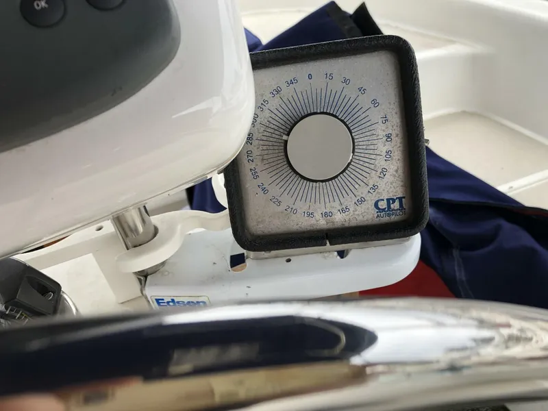 Slide: The Image of Catalina Morgan Classic 41 1988 - 5075373