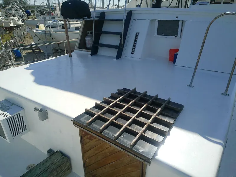 Slide: The Image of Marine Trader 40 Double Cabin 1975 - 5077334