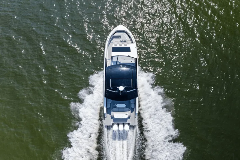 Slide: The Image of Cruisers 50 GLS 2025 - 5299860