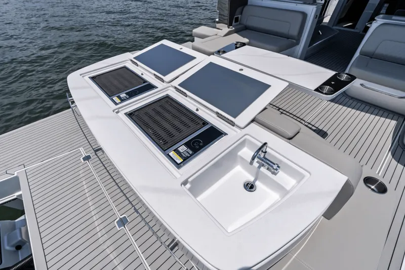 Slide: The Image of Cruisers 50 GLS 2025 - 5299879