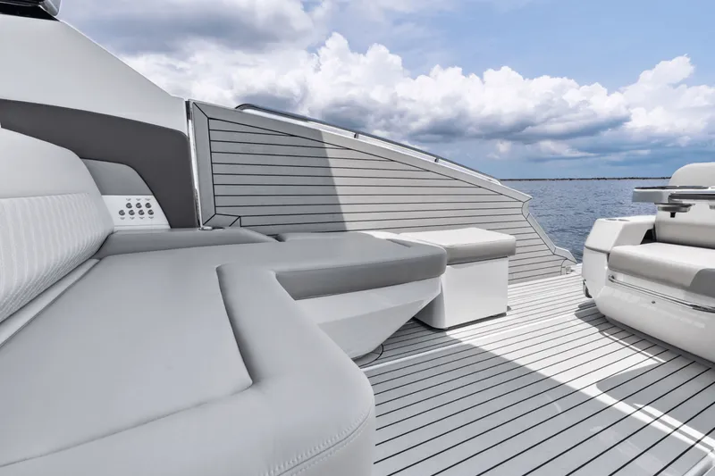 Slide: The Image of Cruisers 50 GLS 2025 - 5299897