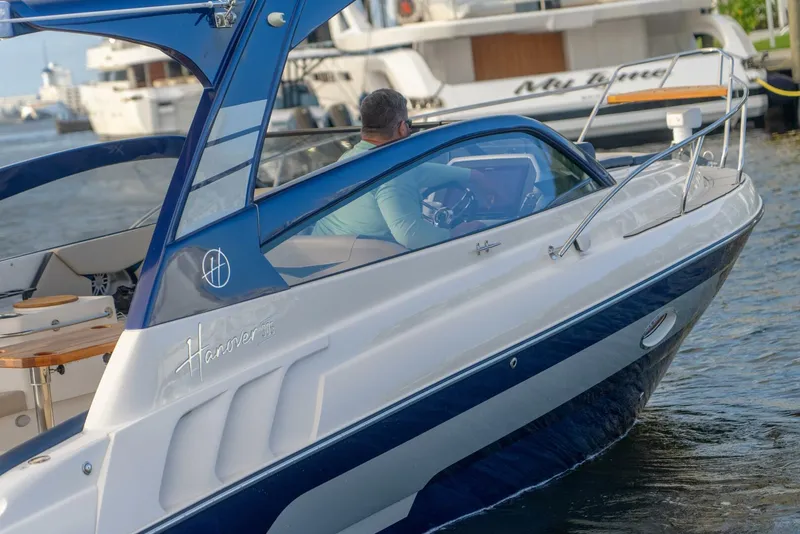 Slide: The Image of Hanover 305 2025 - 5077527