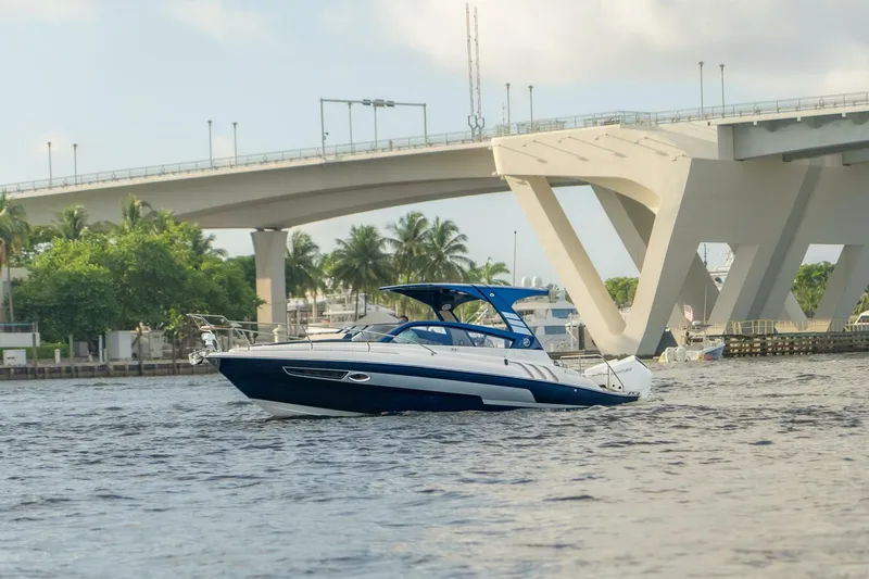 Slide: The Image of Hanover 305 2025 - 5077522