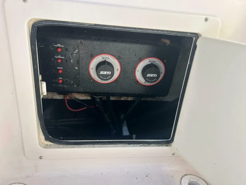 Slide: The Image of Grady-White 306 Bimini 1999 - 5078074