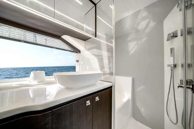 Slide: The Image of Galeon 435 GTO 2025 - 54