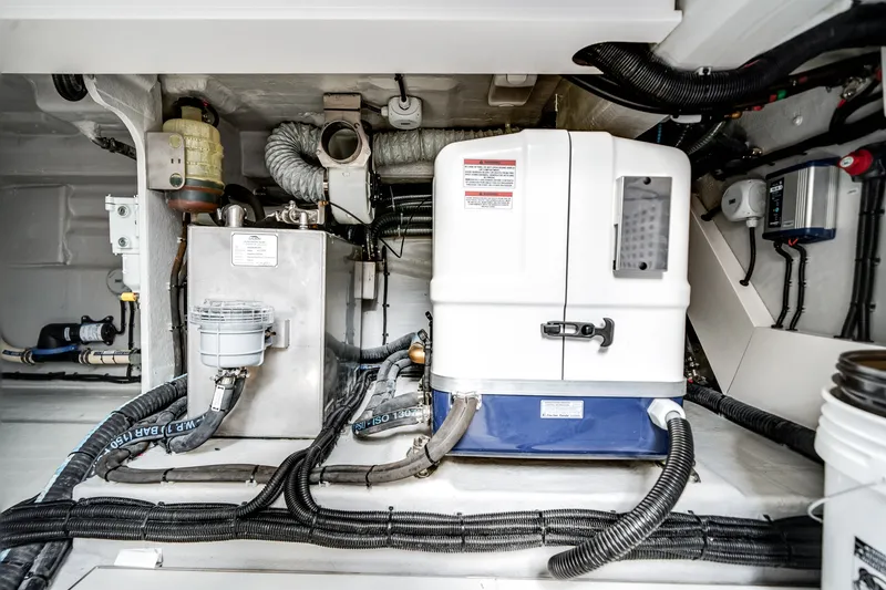 Slide: The Image of Galeon 435 GTO 2025 - 59