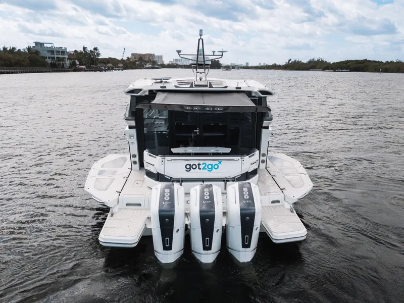 Slide: The Image of Galeon 435 GTO 2025 - 7