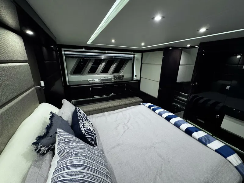 Slide: The Image of Sea Ray L650 Fly 2018 - 5926475