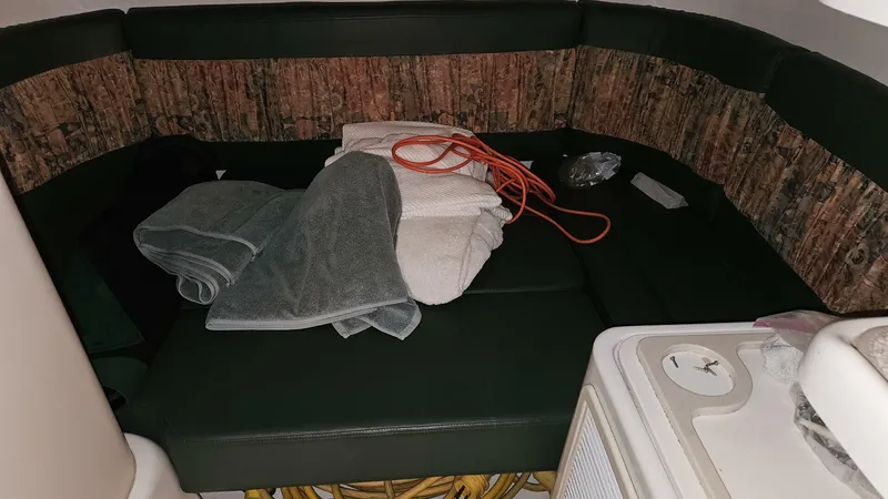 Slide: The Image of Chris-Craft 320 Express Cruiser 1998 - 5867048