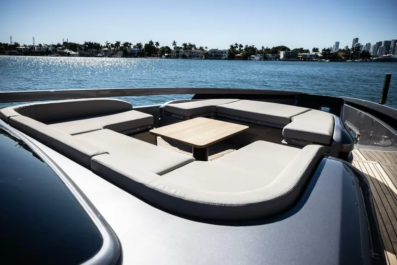 Slide: The Image of Pershing GTX80 2025 - 5080090