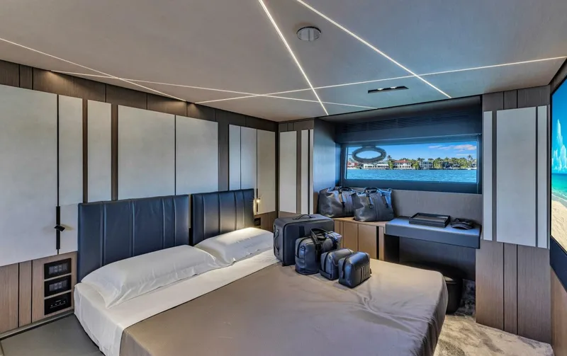 Slide: The Image of Pershing GTX80 2025 - 5080133