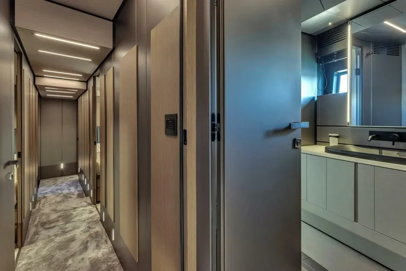 Slide: The Image of Pershing GTX80 2025 - 5080147