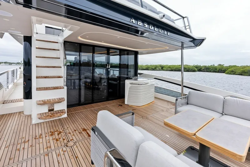 Slide: The Image of 2026 Absolute 62 Navetta NEW - 6710762