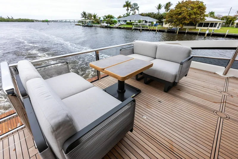 Slide: The Image of 2026 Absolute 62 Navetta NEW - 5998961