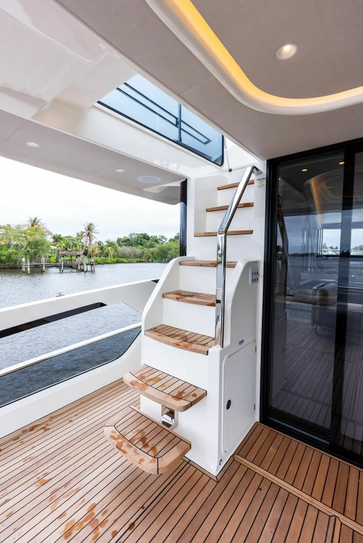 Slide: The Image of 2026 Absolute 62 Navetta NEW - 5998963