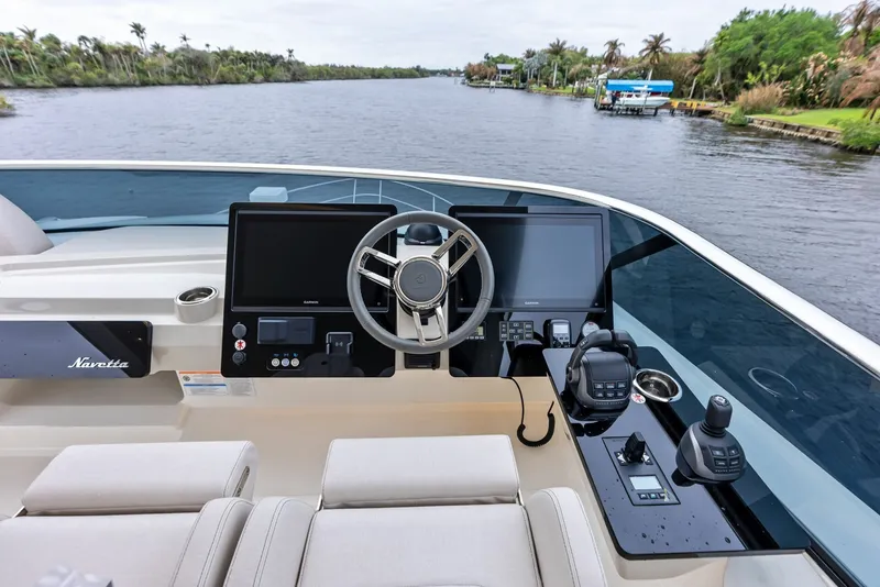 Slide: The Image of 2026 Absolute 62 Navetta NEW - 5998968