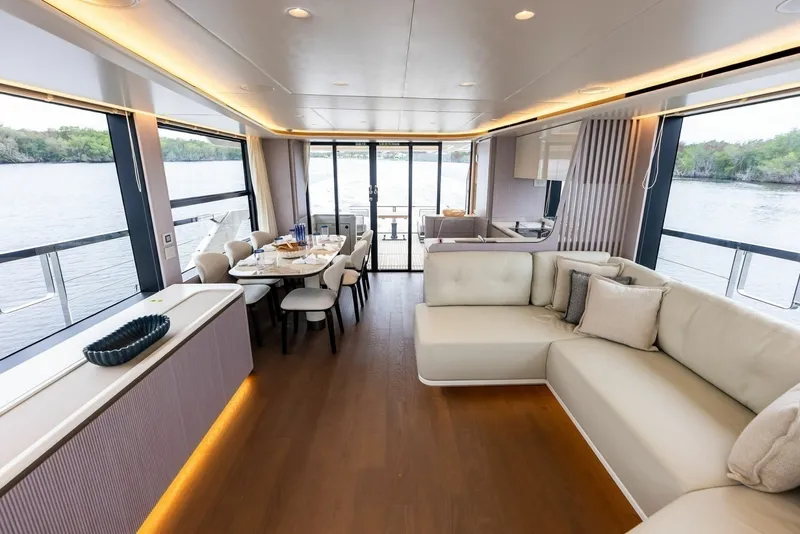 Slide: The Image of 2026 Absolute 62 Navetta NEW - 6710721