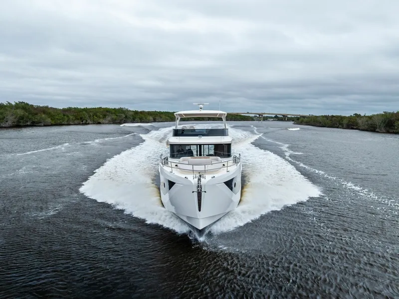 Slide: The Image of 2026 Absolute 62 Navetta NEW - 5999093