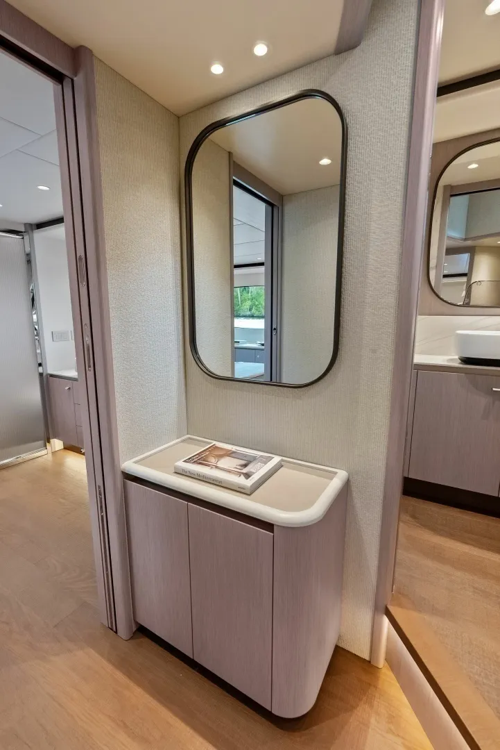 Slide: The Image of 2026 Absolute 62 Navetta NEW - 6710749