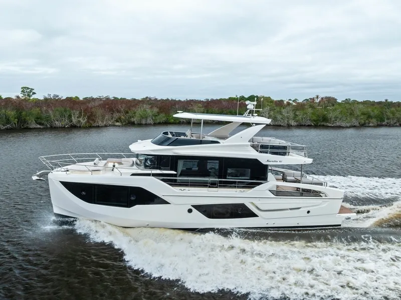 Slide: The Image of 2026 Absolute 62 Navetta NEW - 6710797