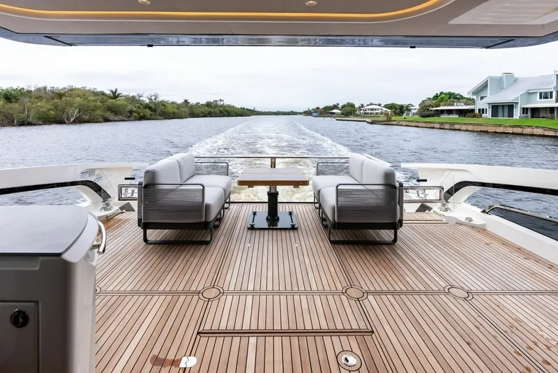 Slide: The Image of 2026 Absolute 62 Navetta NEW - 6710719