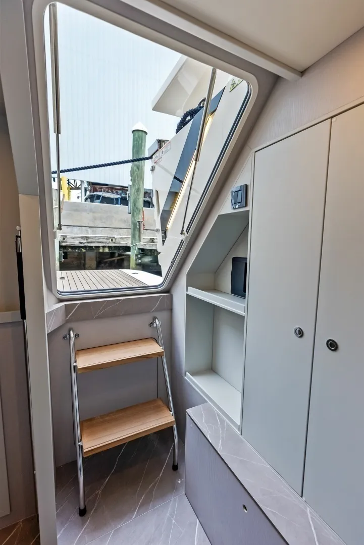 Slide: The Image of 2026 Absolute 62 Navetta NEW - 6710761
