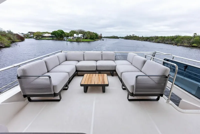 Slide: The Image of 2026 Absolute 62 Navetta NEW - 6710775