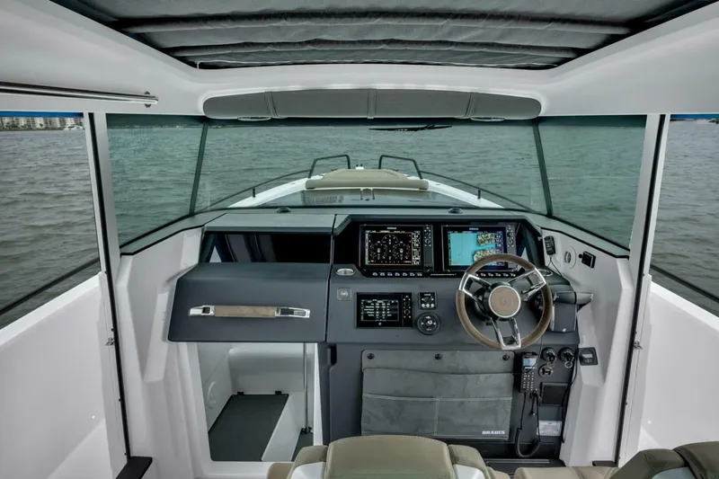 Slide: The Image of Axopar XC Cross Cabin 2023 - 5215429