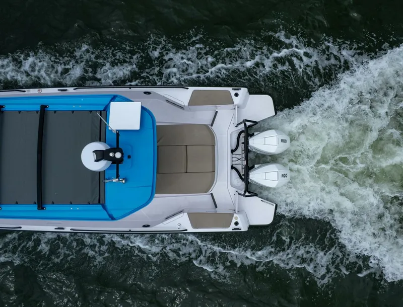 Slide: The Image of Axopar XC Cross Cabin 2023 - 5215389