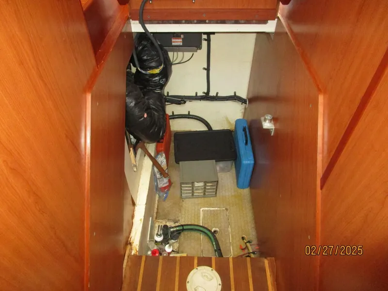 Slide: The Image of 40' Mainship companionway stairs storage - 5082251