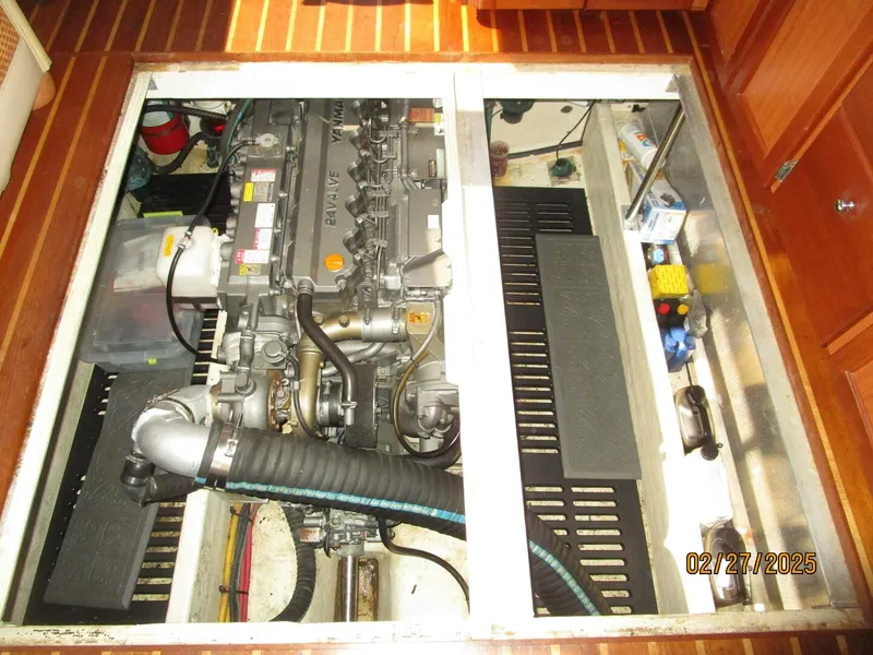 Slide: The Image of 40' Mainship engine room access - 5082252
