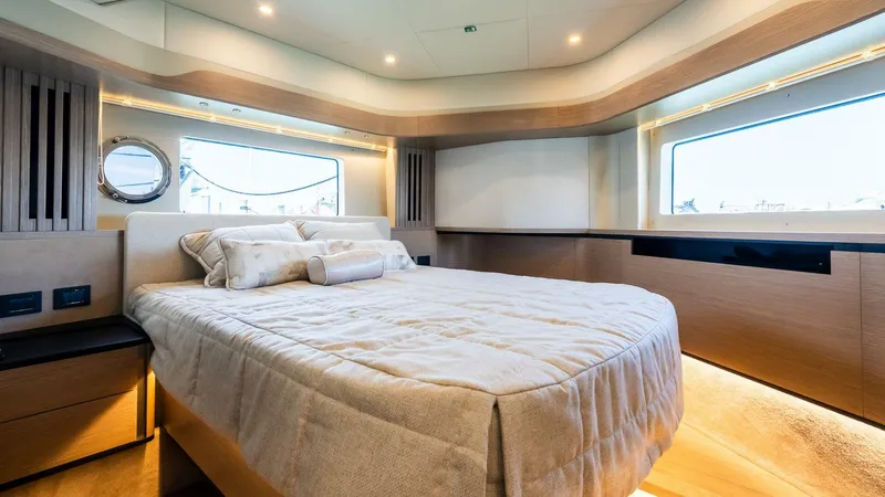 Slide: The Image of Absolute Navetta 53 2026 - 5618823