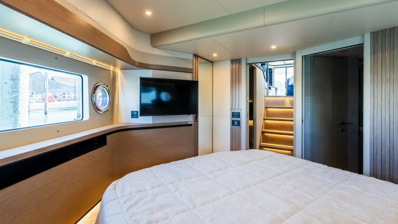 Slide: The Image of Absolute Navetta 53 2026 - 5618824