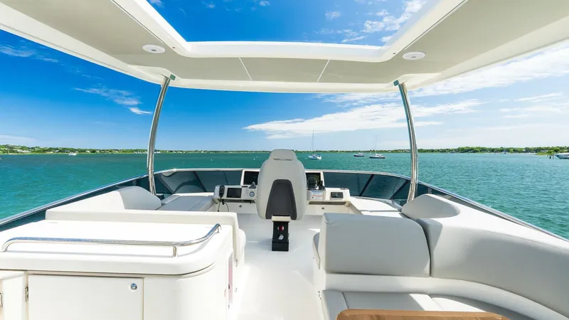 Slide: The Image of Absolute Navetta 53 2026 - 5618787