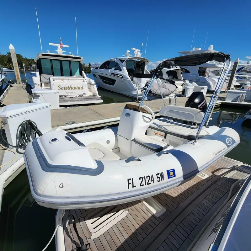 Slide: The Image of Sabre 45 Salon Express 2023 - 5084957