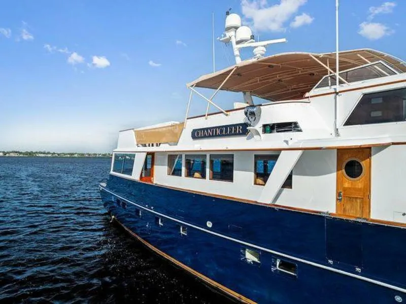 Slide: The Image of Burger 310C 1973 - 5085310