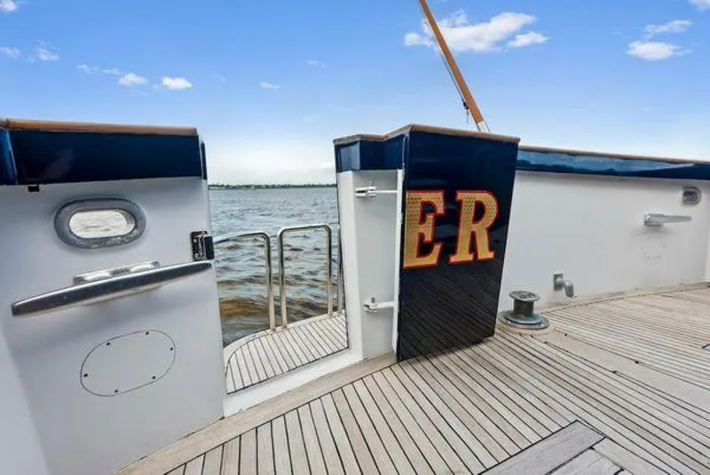 Slide: The Image of Burger 310C 1973 - 5085343