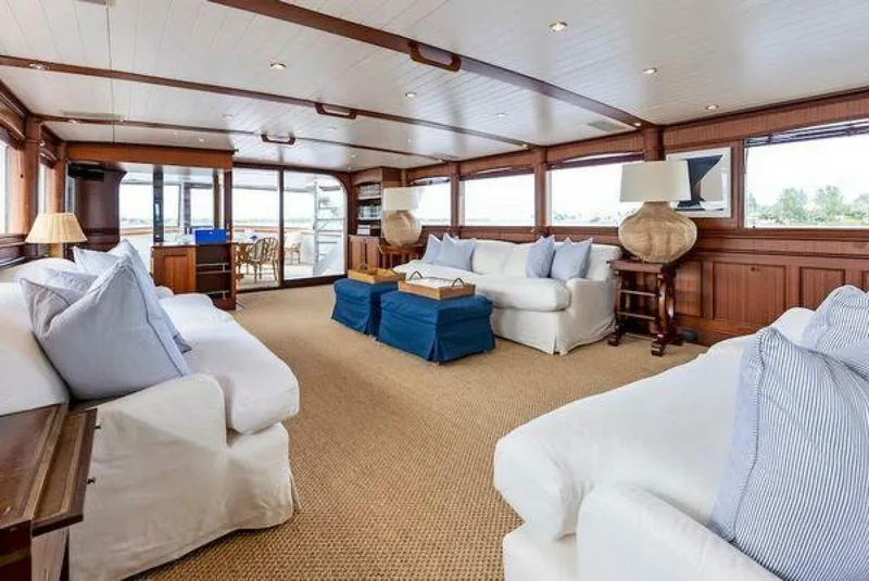 Slide: The Image of Burger 310C 1973 - 5085359