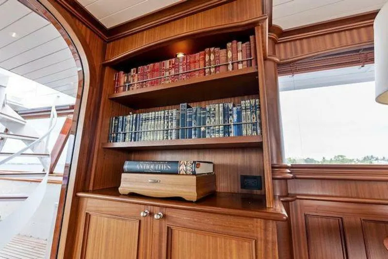 Slide: The Image of Burger 310C 1973 - 5085361