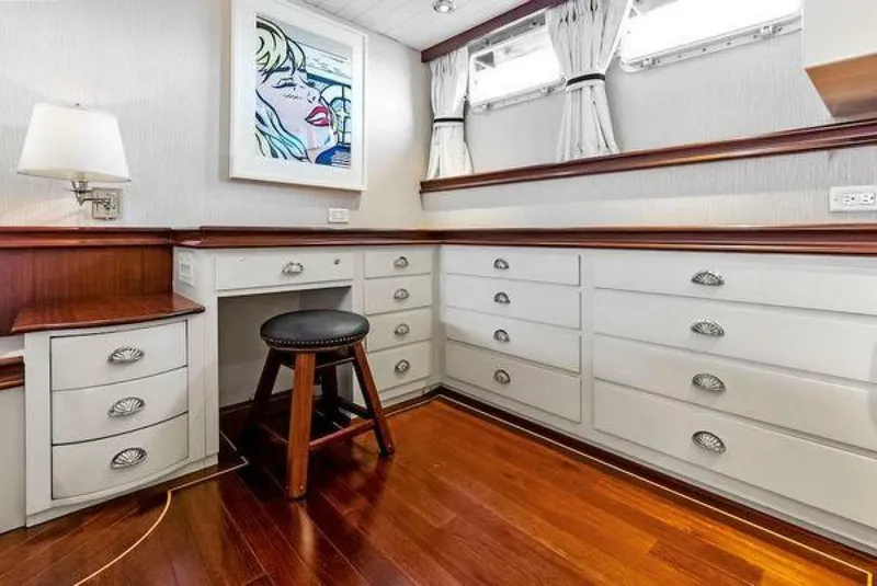 Slide: The Image of Burger 310C 1973 - 5085416