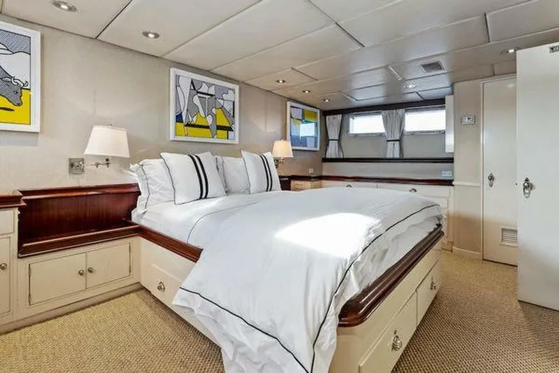 Slide: The Image of Burger 310C 1973 - 5085422